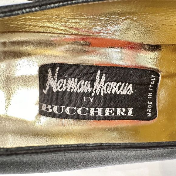 Neiman‎ Marcus Heels Black Satin Rose 7.5AA Made In Italy - Picture 10 of 15